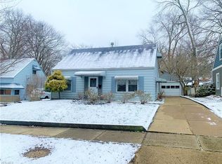 1923 Searl St, Cuyahoga Falls, OH 44221