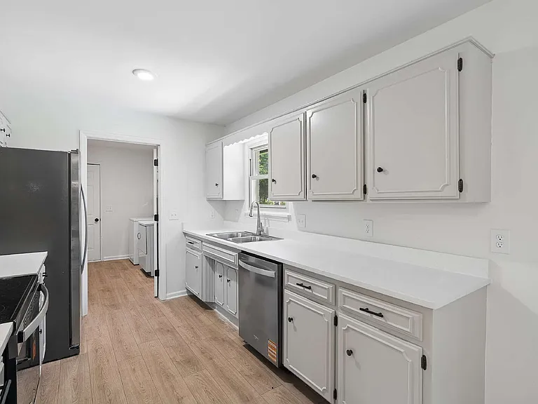 112 Juniper Dr — Photo 15