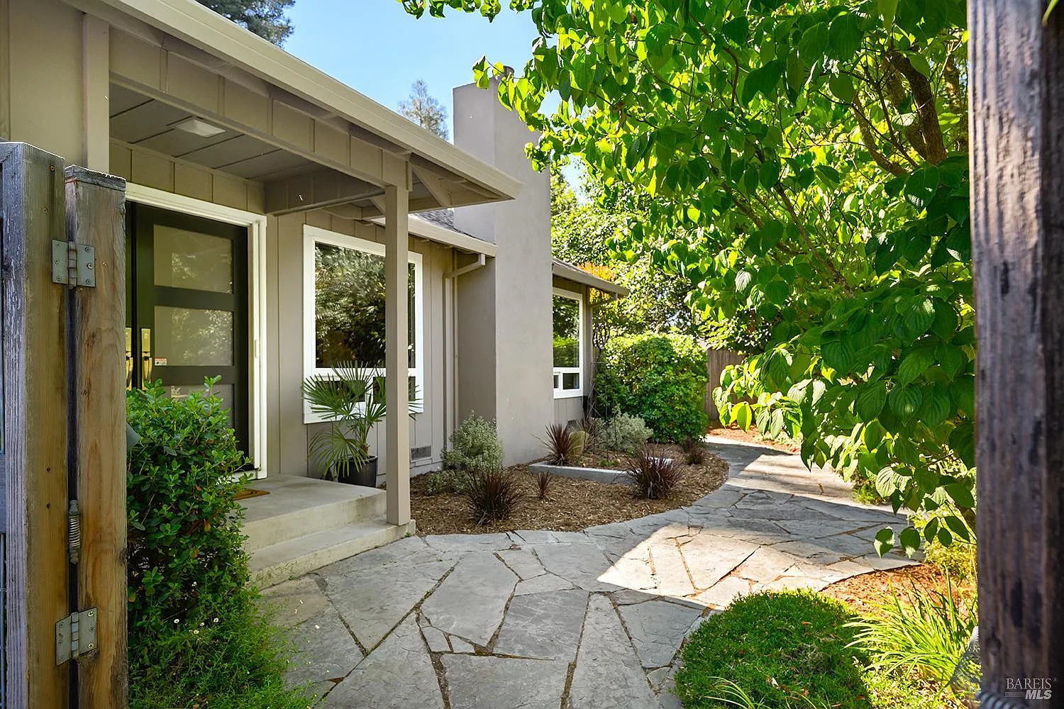 1225 Garden Lane - Photo 2