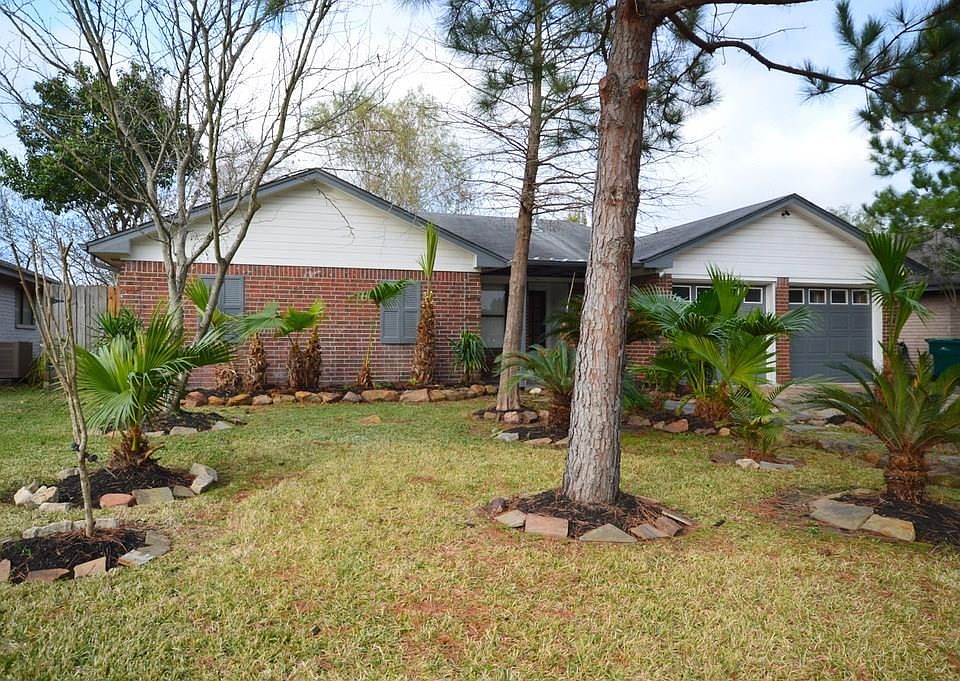 1st image of 18710 Wood Glen Ln