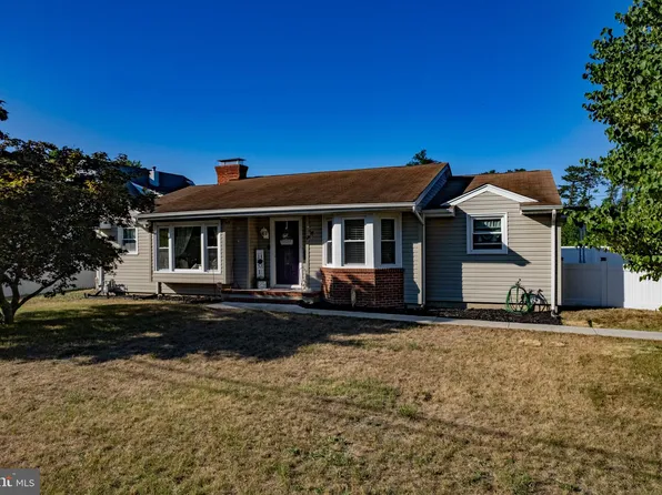 80 Locker St, Beachwood, NJ 08722