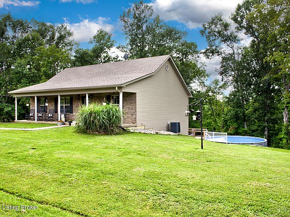 2nd image of 395 Hickory Woods Dr