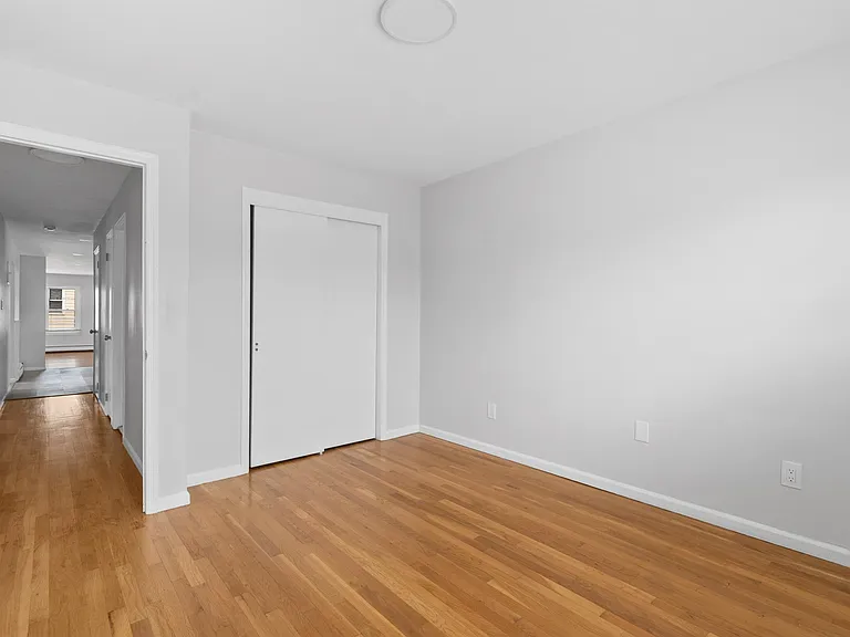 226 Webster Ave #2 — Photo 11