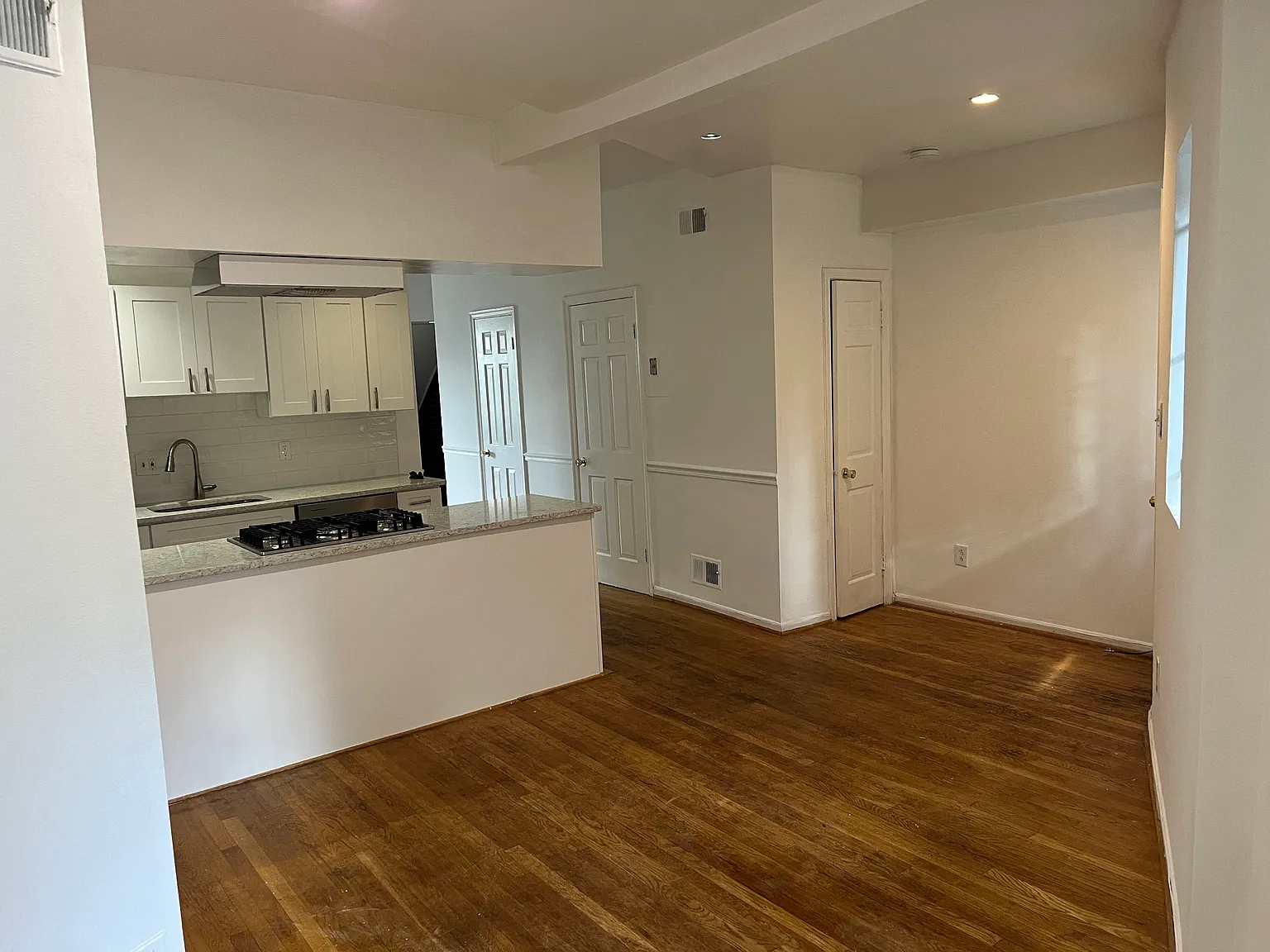 2 bed, 1.5 bath, 1250 sqft, $3,250 — Photo 4