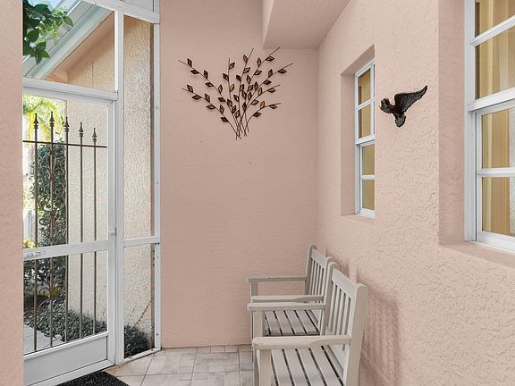 4th image of 148 Eveningstar Cay