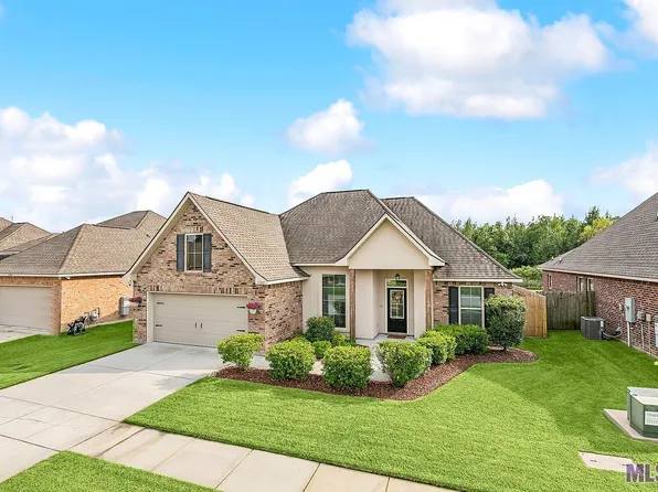 1288 Pine Bluff Ave, Zachary, LA 70791