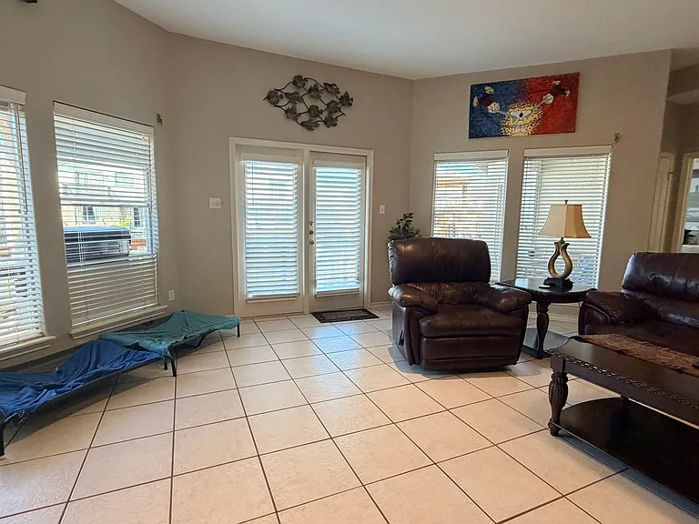 13806 Primavera Dr — Photo 9