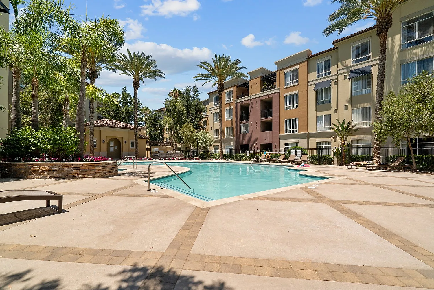 24535 Town Center Dr — Photo 2