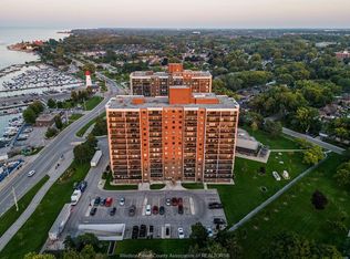 9099 Riverside Dr E #1117, Windsor, ON N8S 4R1