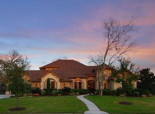 6111 Majestic Hill Dr, Kingwood, TX 77345