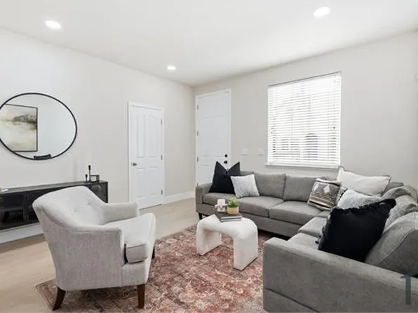 5418 Shennecock Way, Sacramento, CA 95835