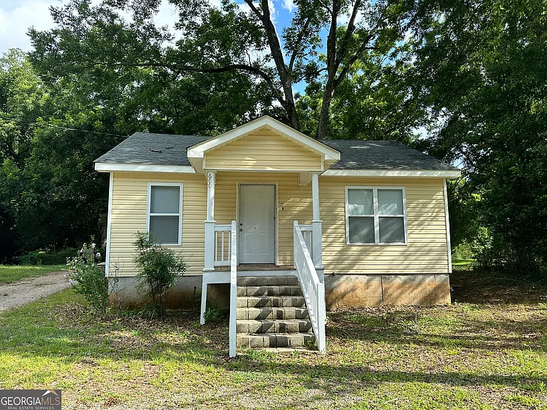 600 W Main St — Photo 16