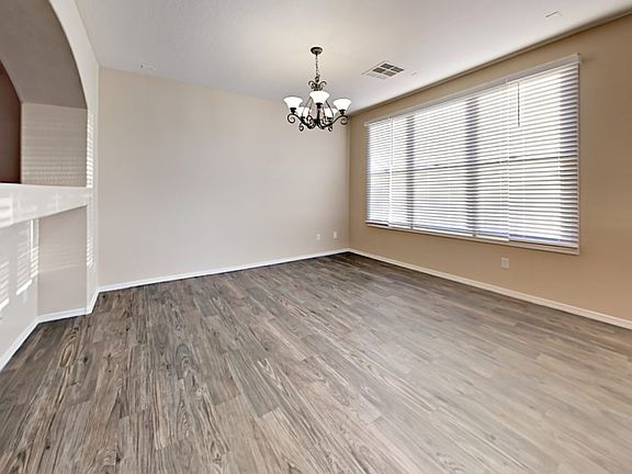 4th image of 3673 N 292nd Dr