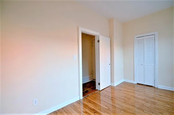 Rented by CITY SKYLINE REALTY INC | media 21