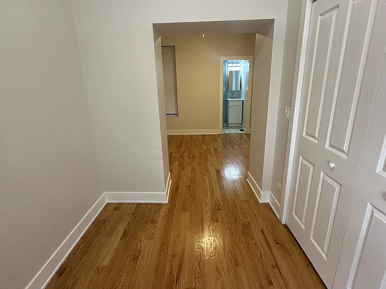 6350 S Champlain Ave #1 — Photo 8