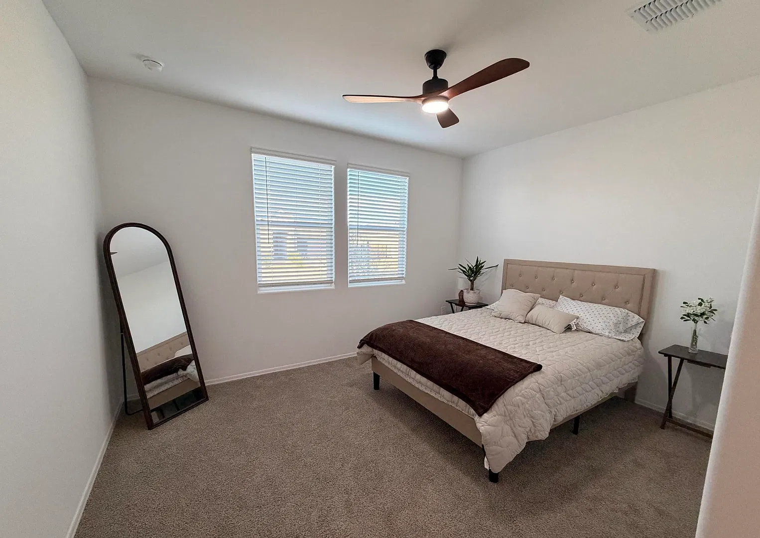 5 Bedroom 3 Bathroom Home Available in Carlton Commons, Casa Grande! — Photo 4