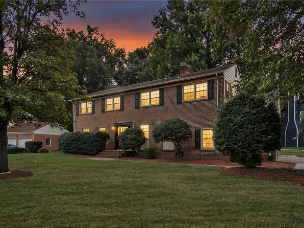 6205 Antioch St, Virginia Beach, VA 23464