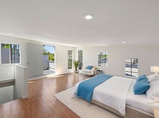 2926 S West View St, Los Angeles, CA 90016