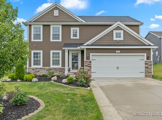 755 Sun Stone Dr SW, Byron Center, MI 49315