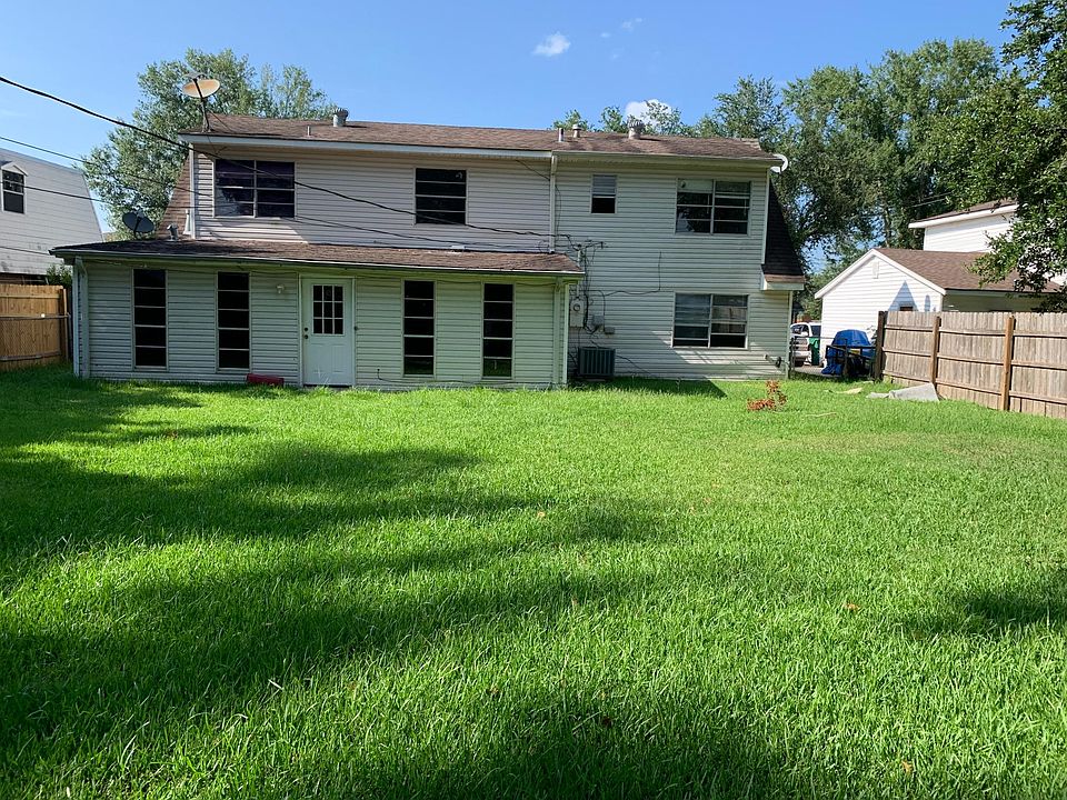 1st image of 440 Belle Alliance Dr