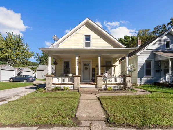 2923 13th Ave, Rock Island, IL 61201