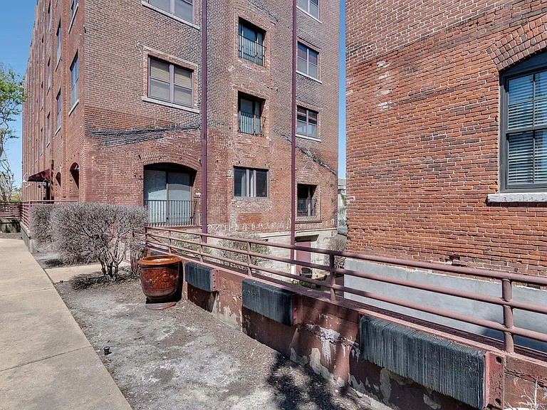 137 E G E Patterson Ave #202 — Photo 36