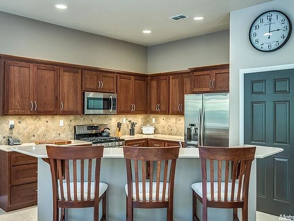4th image of 3805 Coldwater Dr