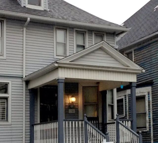 Calumet St — Photo 1