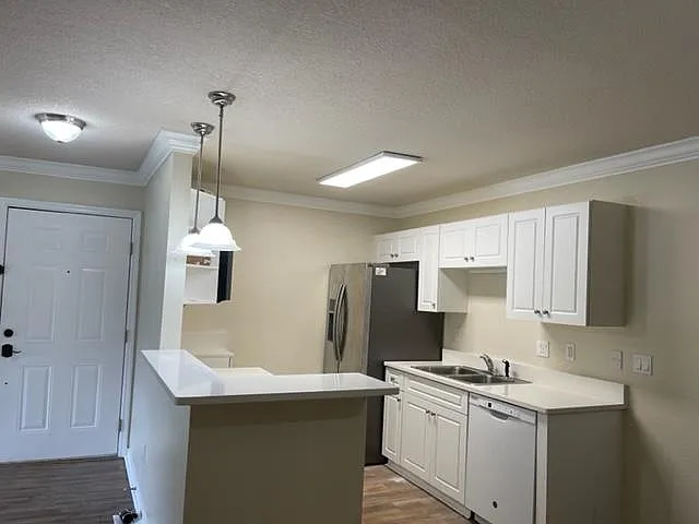 185 N Pearl Lake Cswy #110 — Photo 4
