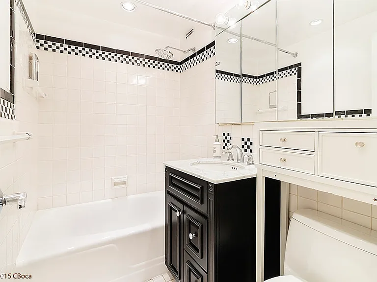 301 E 62nd St #3B — Photo 6
