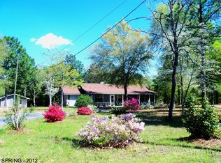 1214 Juniper Lake Rd, Defuniak Springs, FL 32433