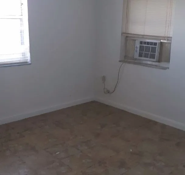 DOWNTOWN VILLAS LLC — Photo 20