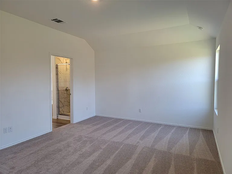 100 Montego St — Photo 14