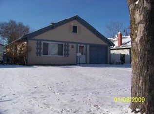 131 Braeburn Dr, Montgomery, IL 60538