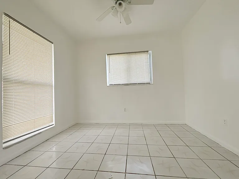 3645 NW 195th Ter — Photo 17