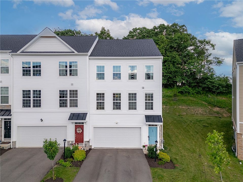 1st image of 107 Sweetwater Dr
