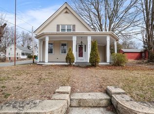 216 Main St, Whitinsville, MA 01588