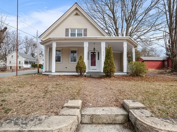 216 Main St, Whitinsville, MA 01588