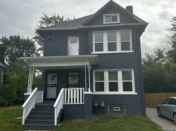 954 Navahoe St, Detroit, MI 48215