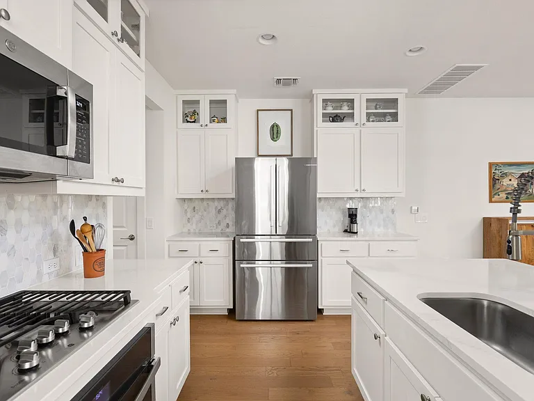 2509 Simond Ave #A1 — Photo 17