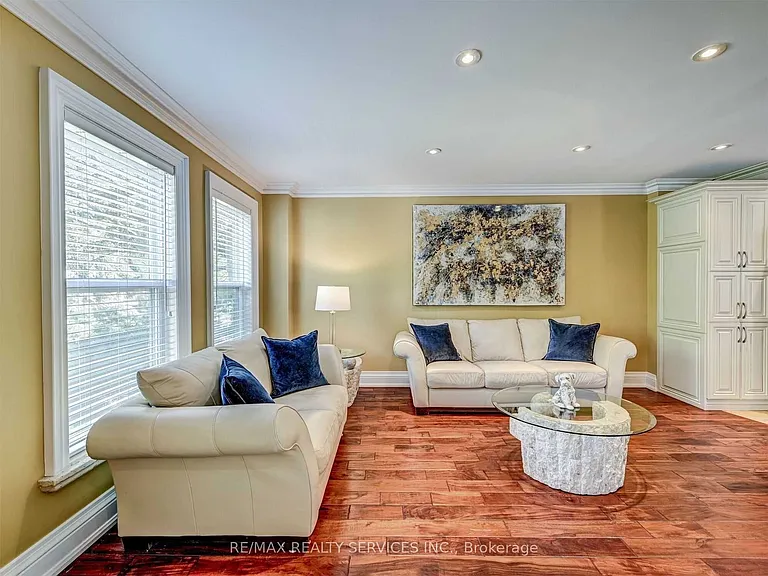 1570 Tipperary Ct — Photo 7