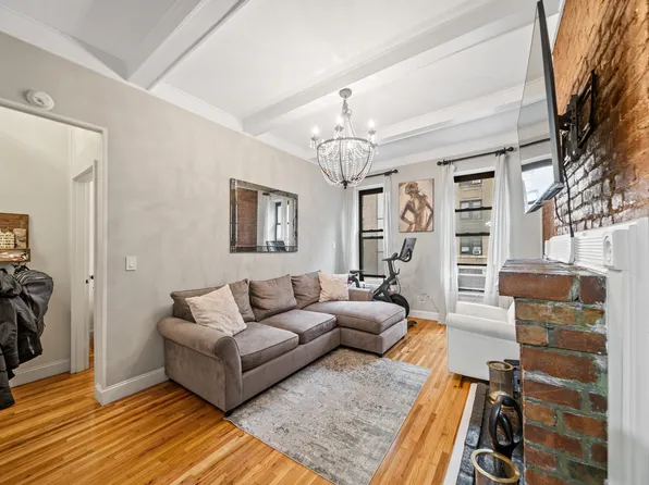 132 West 71st Street image 6 of 9