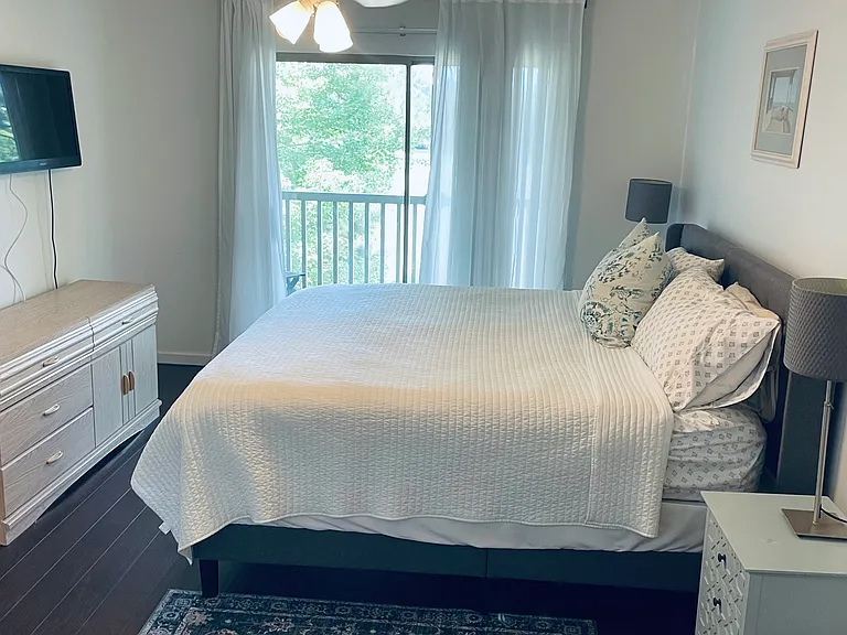 390 Pinehurst Ln #14J — Photo 15
