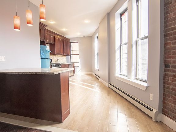 2nd image of 240 Saint James Pl #3F