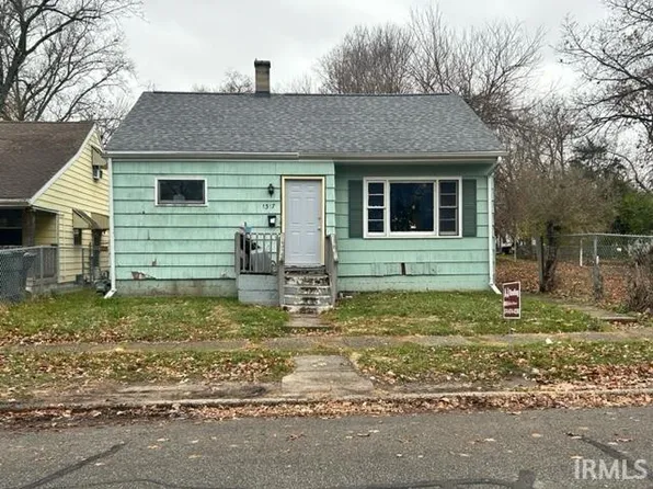1317 Huey St, South Bend, IN 46628