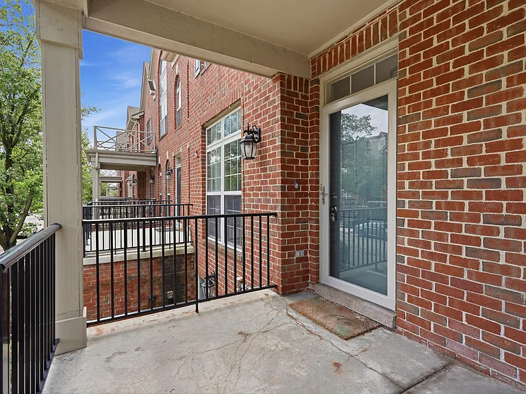 39475 Springwater Dr — Photo 5