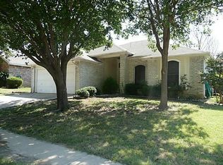 5205 Tennis Villa Dr, Arlington, TX 76017