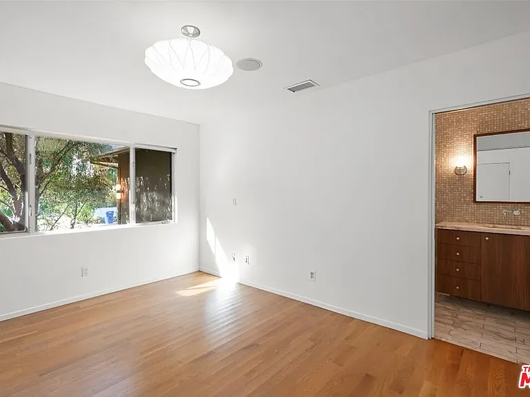 1700 San Ysidro Dr — Photo 19