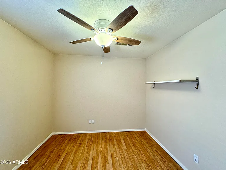 629 N Kenneth Pl — Photo 11
