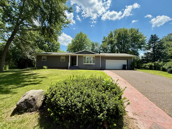 1326 Jeanne Ct, New Richmond, WI 54017